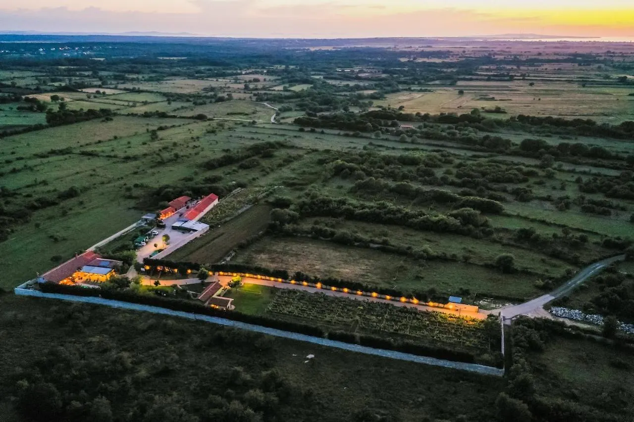 Villa Pequena Perla Vrsi