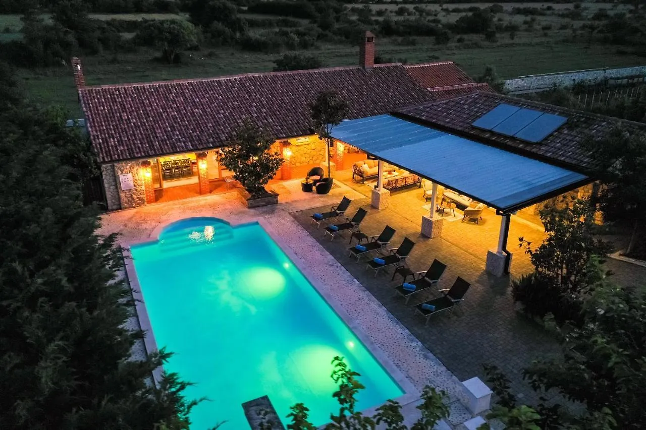 Villa Pequena Perla Vrsi
