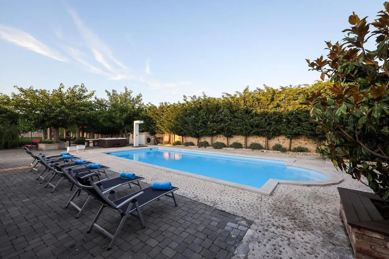 Villa Pequena Perla Vrsi Croatia