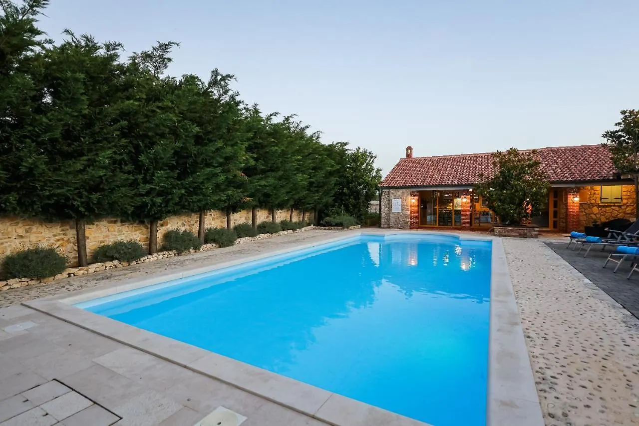 Villa Pequena Perla Vrsi