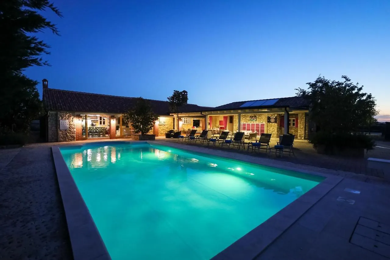 Villa Pequena Perla Vrsi
