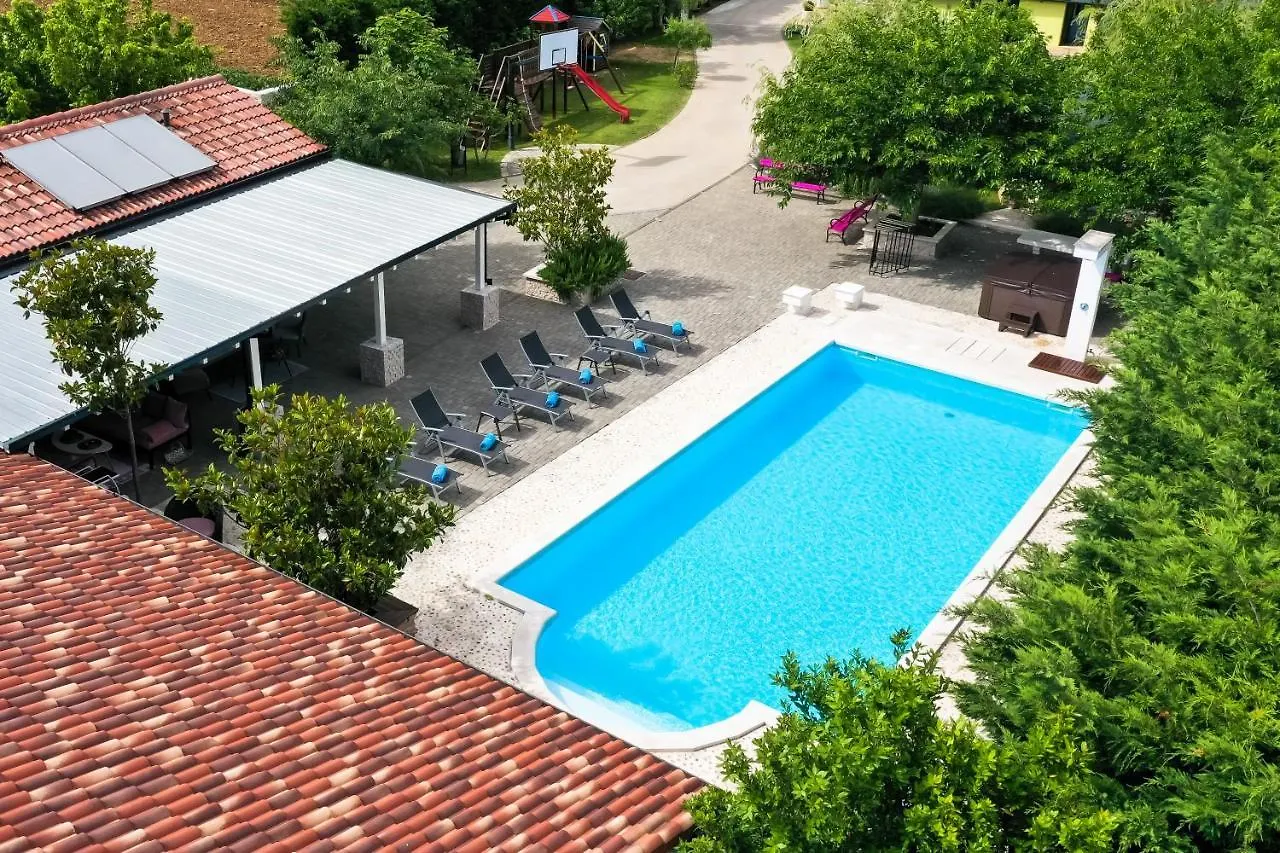Villa Pequena Perla Vrsi