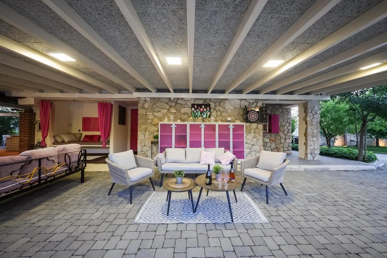 Villa Pequena Perla Vrsi