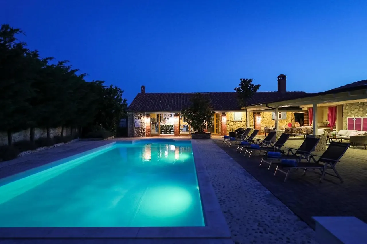 Villa Pequena Perla Vrsi