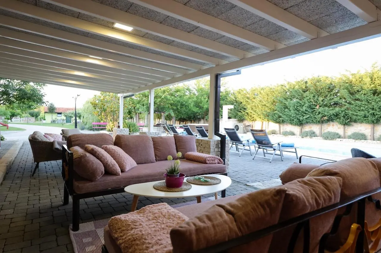 Villa Pequena Perla Vrsi