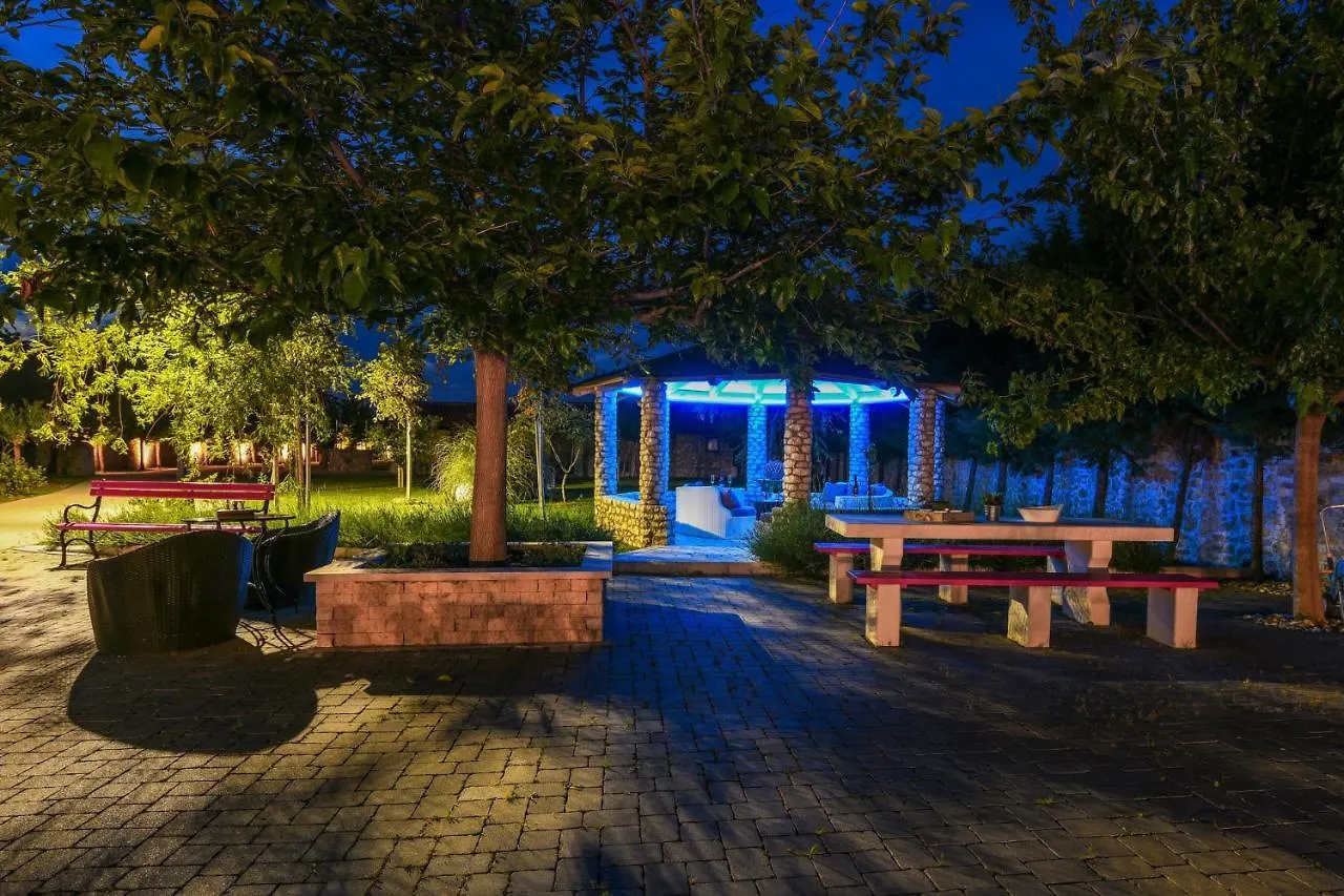 Villa Pequena Perla Vrsi